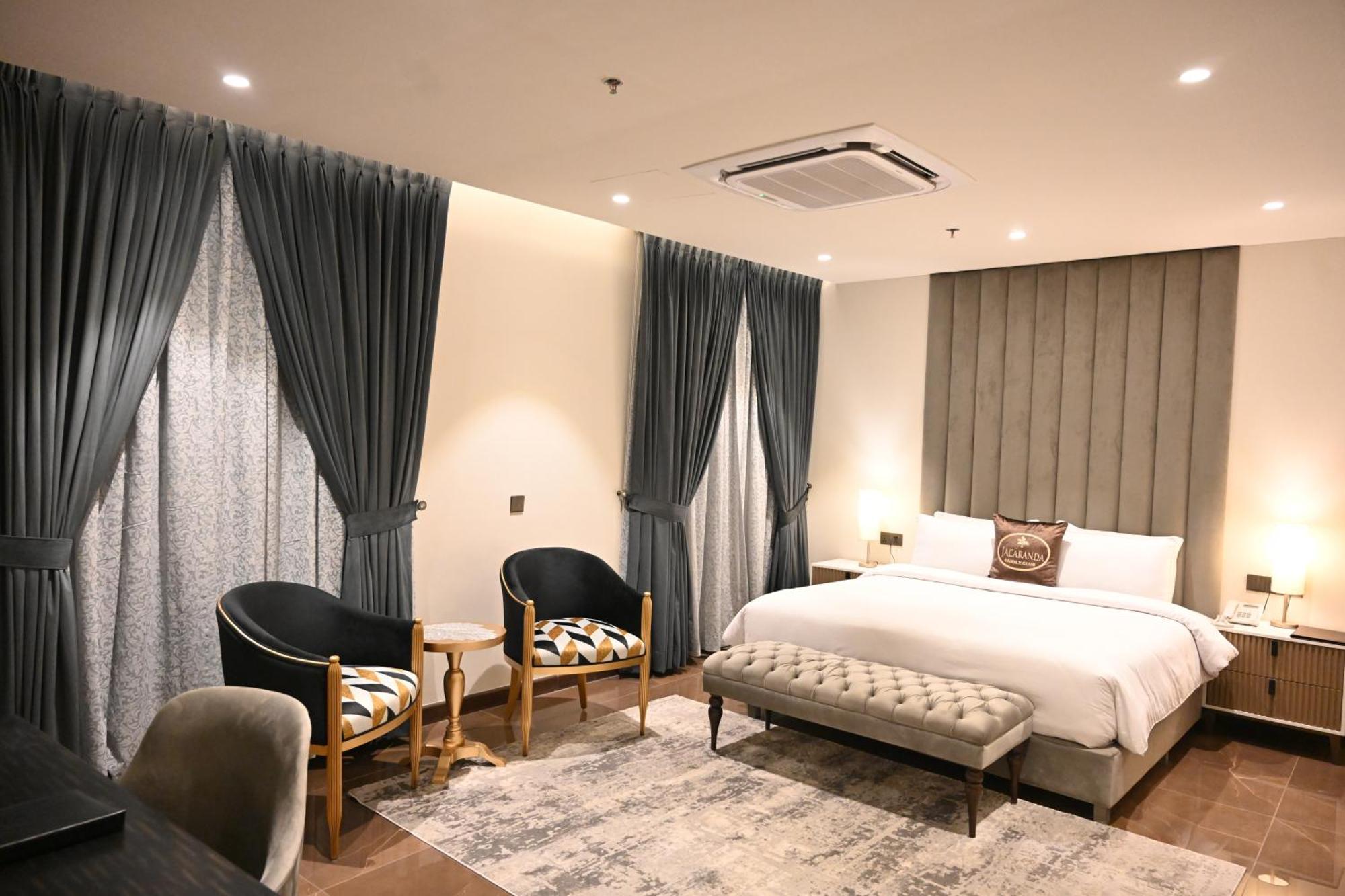Jacaranda Heights Hotel Iszlámábád Kültér fotó