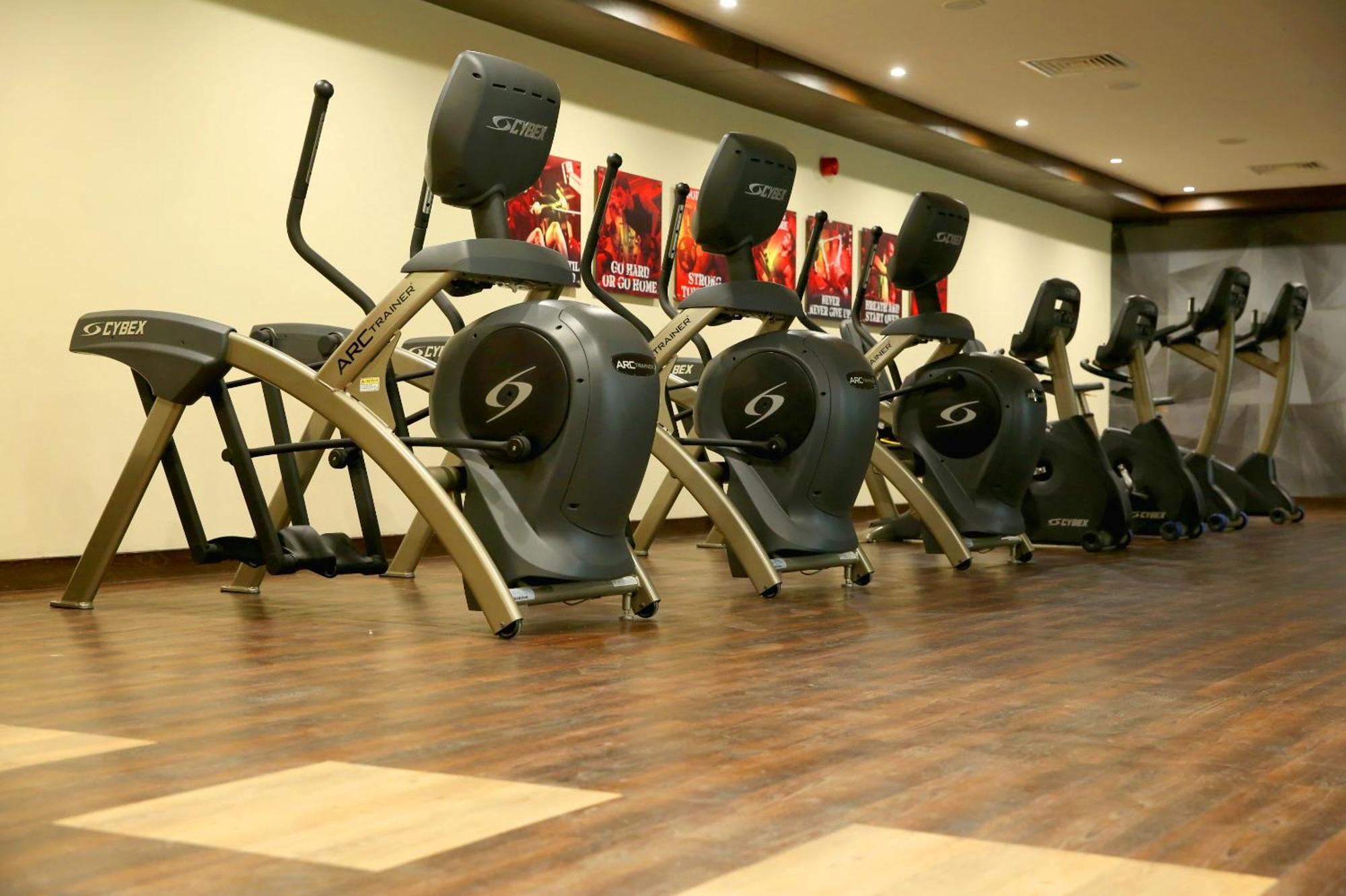 Jacaranda Heights Hotel Iszlámábád Kültér fotó