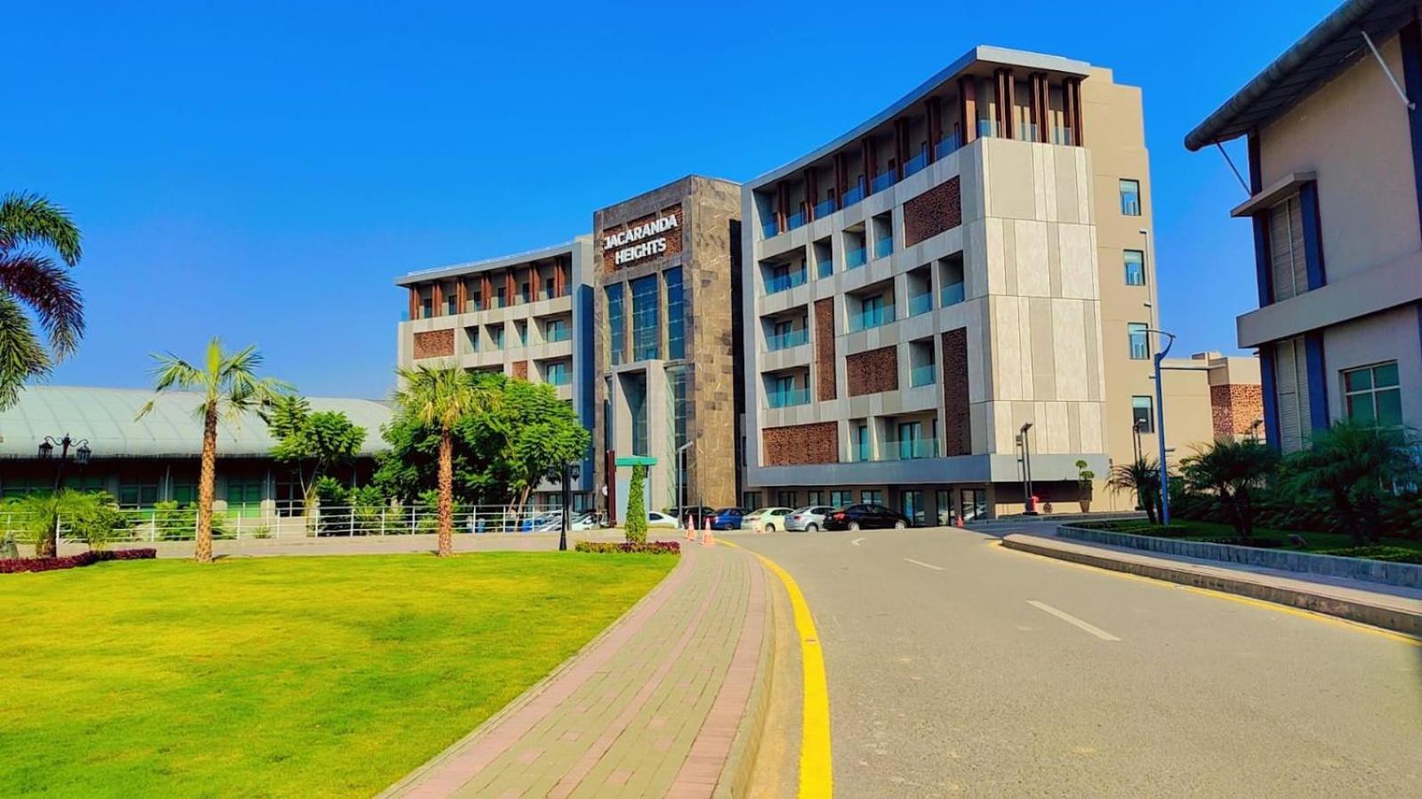 Jacaranda Heights Hotel Iszlámábád Kültér fotó