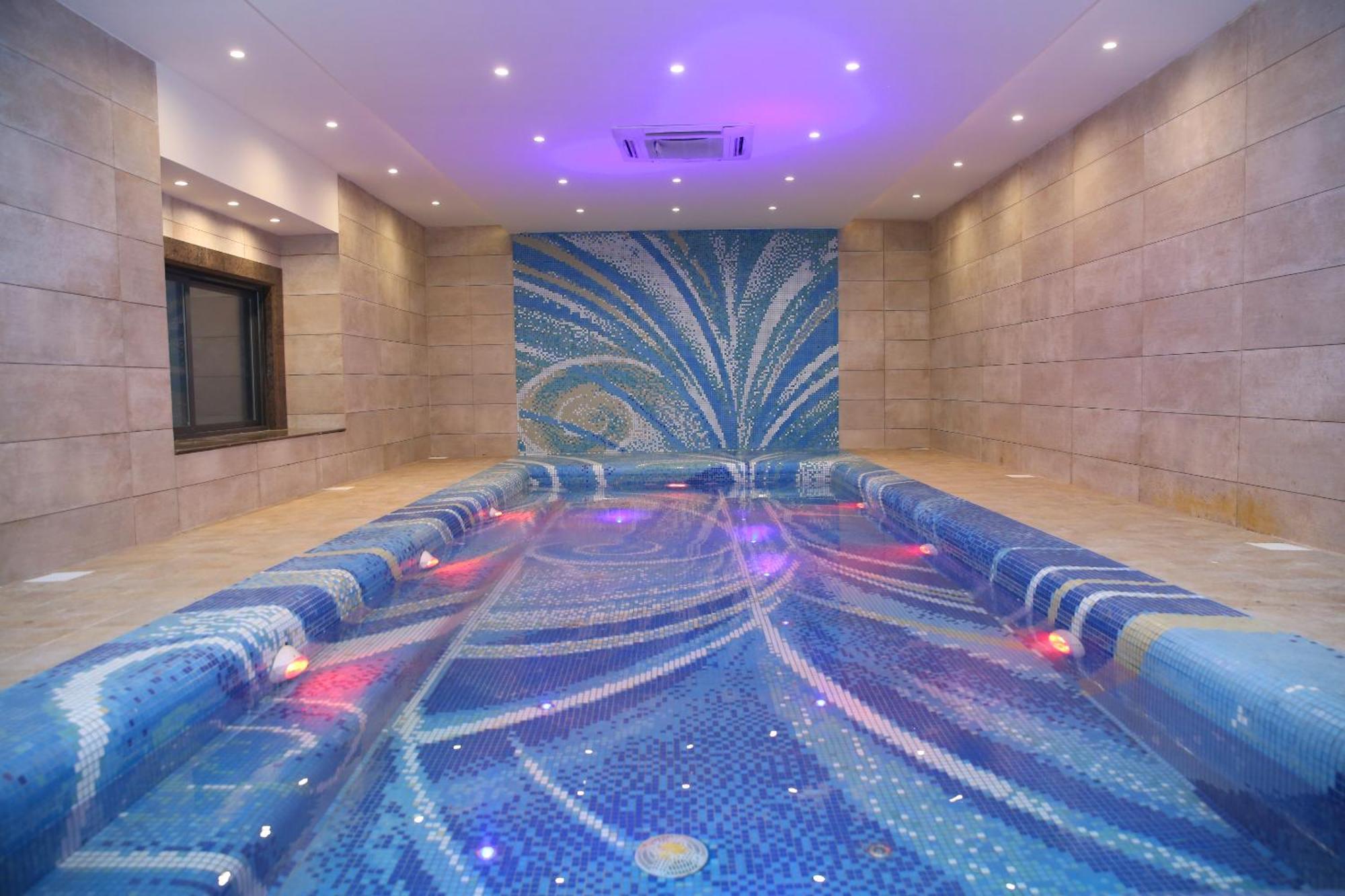 Jacaranda Heights Hotel Iszlámábád Kültér fotó